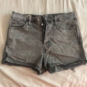 Gap cheeky short